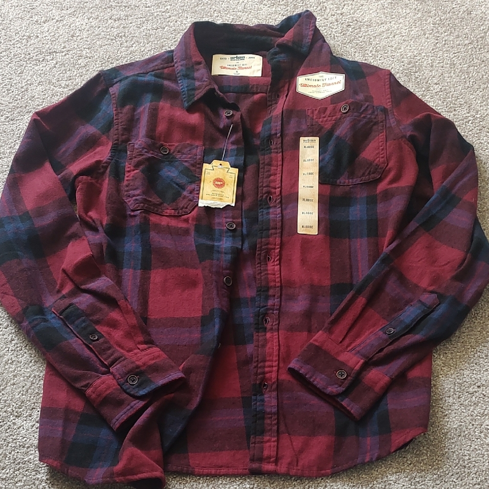 Boys XL Urban Pipeline NWT Maroon and Navy Flannel Shirt